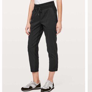 Lululemon Dance Studio Crop *25"